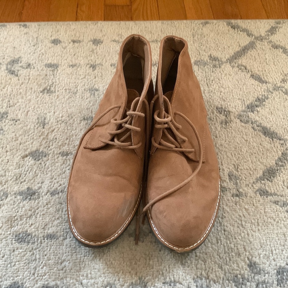 Old Navy brown chukka boot size 10 brand new never worn